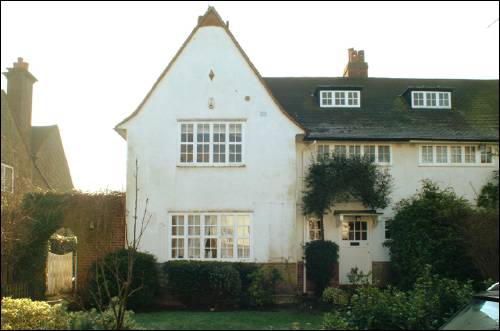 03 Hurst Close